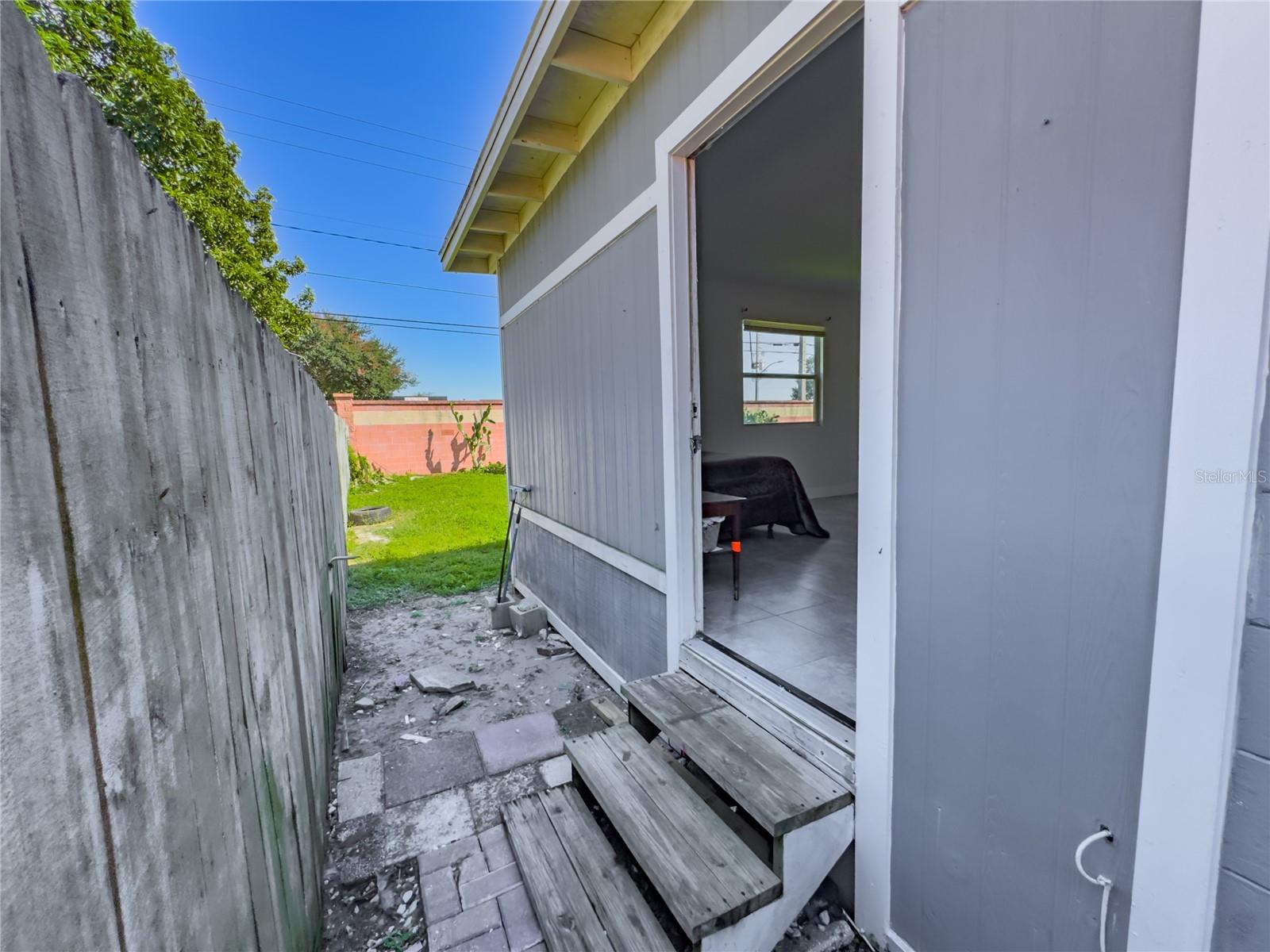 Image 41 of 42 For 901 Solandra Drive