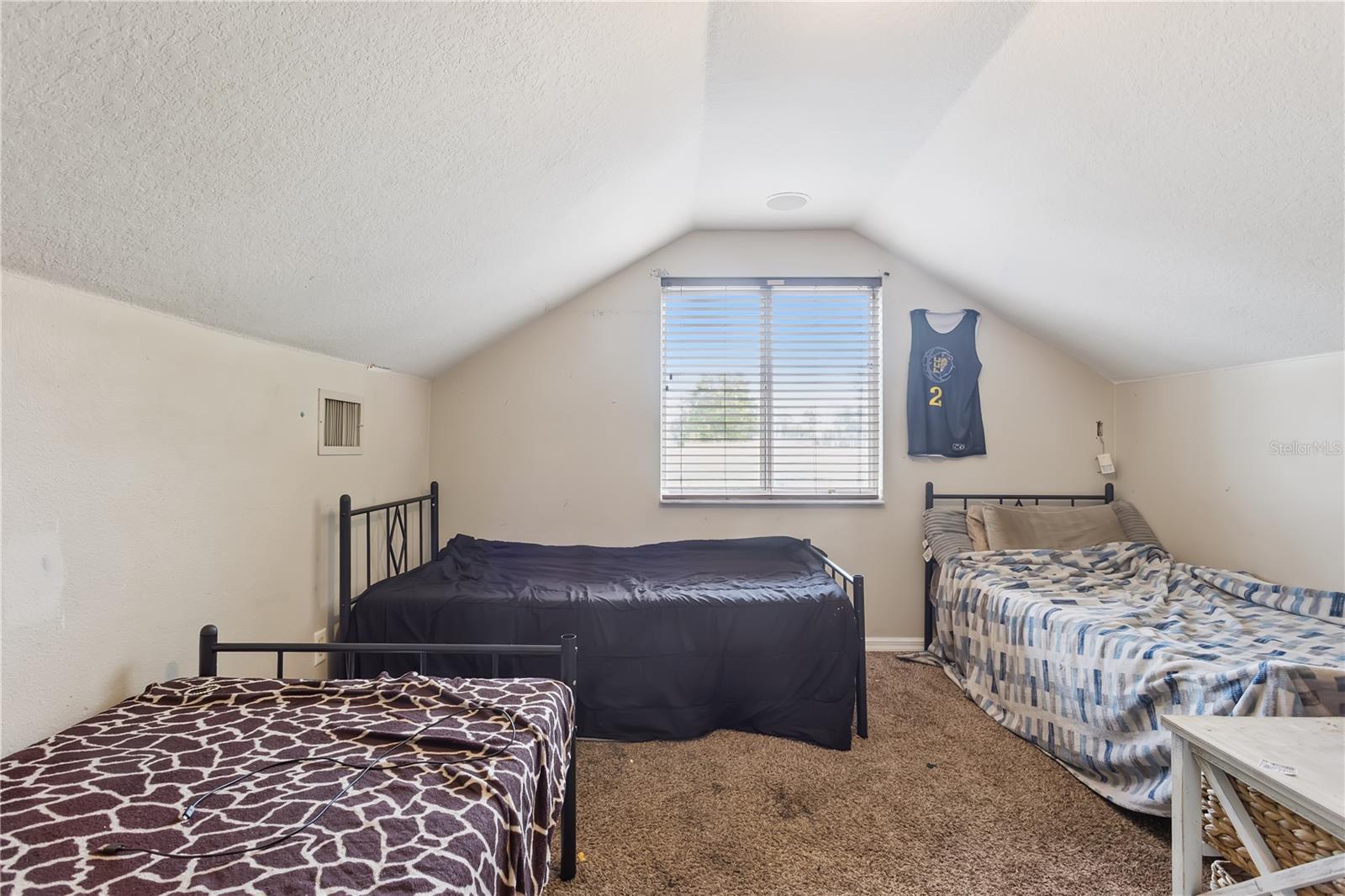 Image 12 of 20 For 1074 Park Central Circle