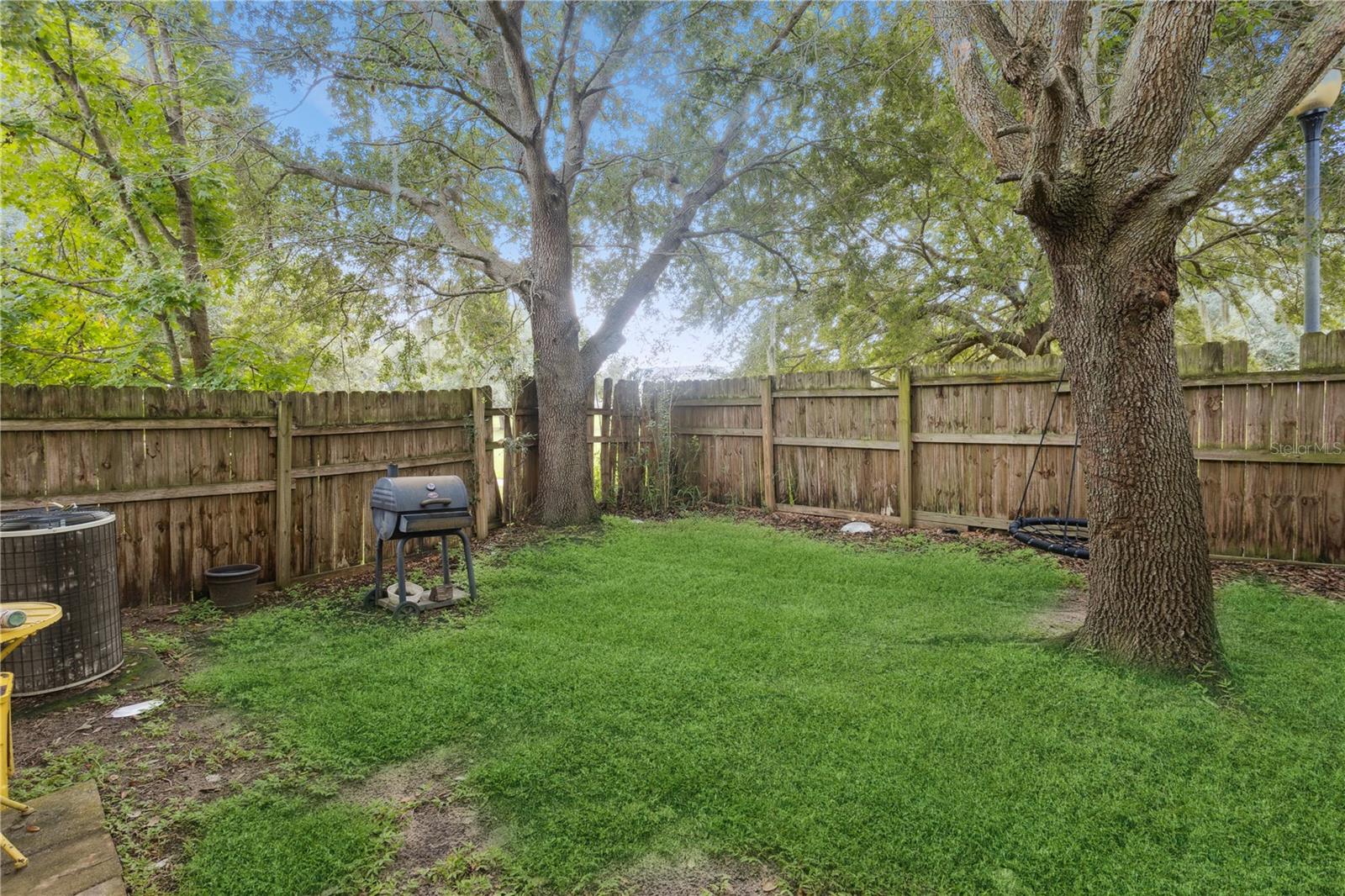 Image 17 of 20 For 1074 Park Central Circle