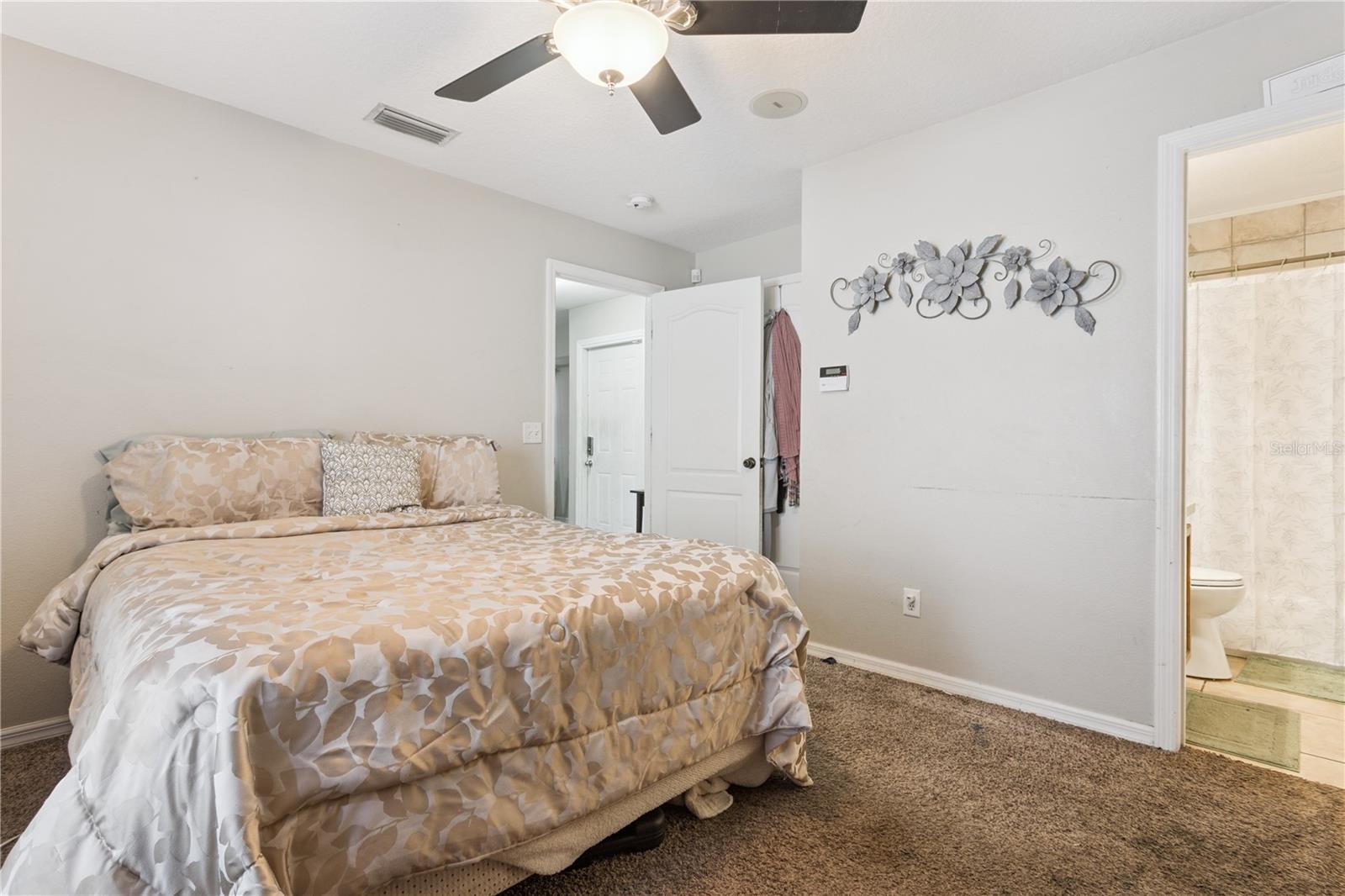 Image 8 of 20 For 1074 Park Central Circle