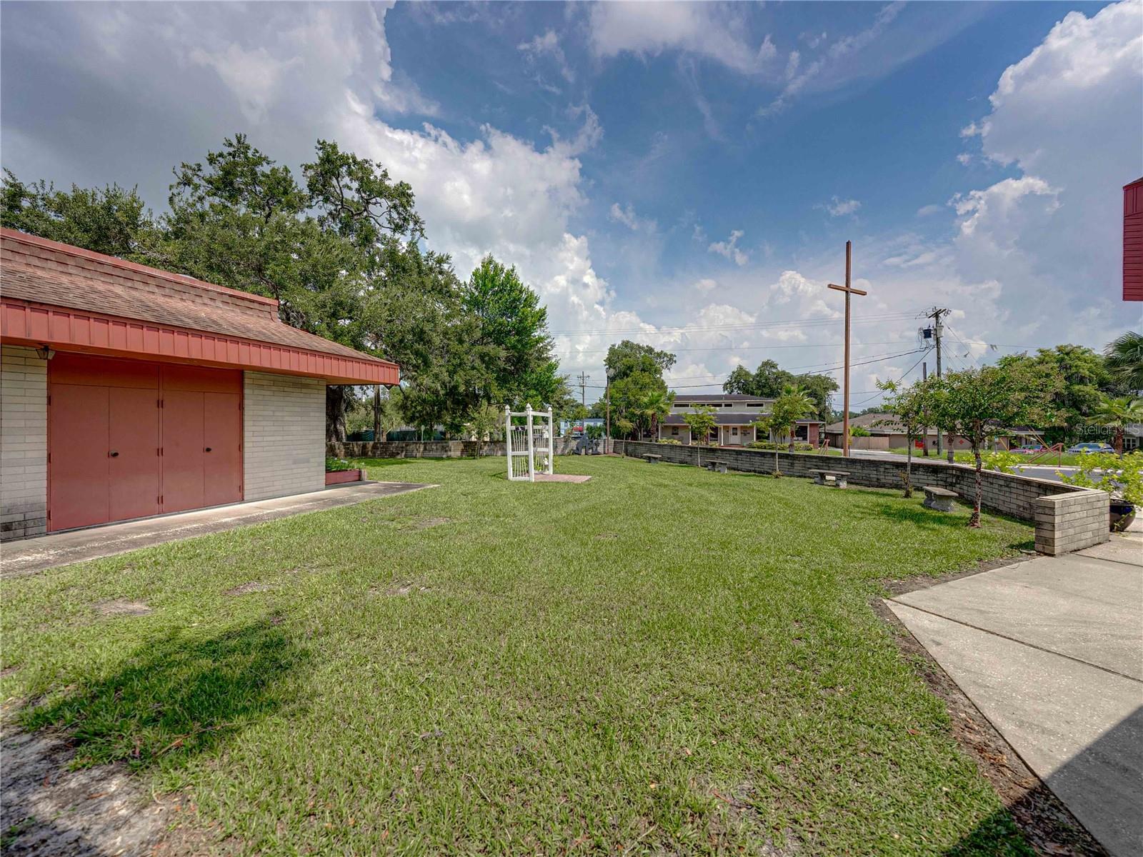 Image 9 of 28 For 211 Easton Drive