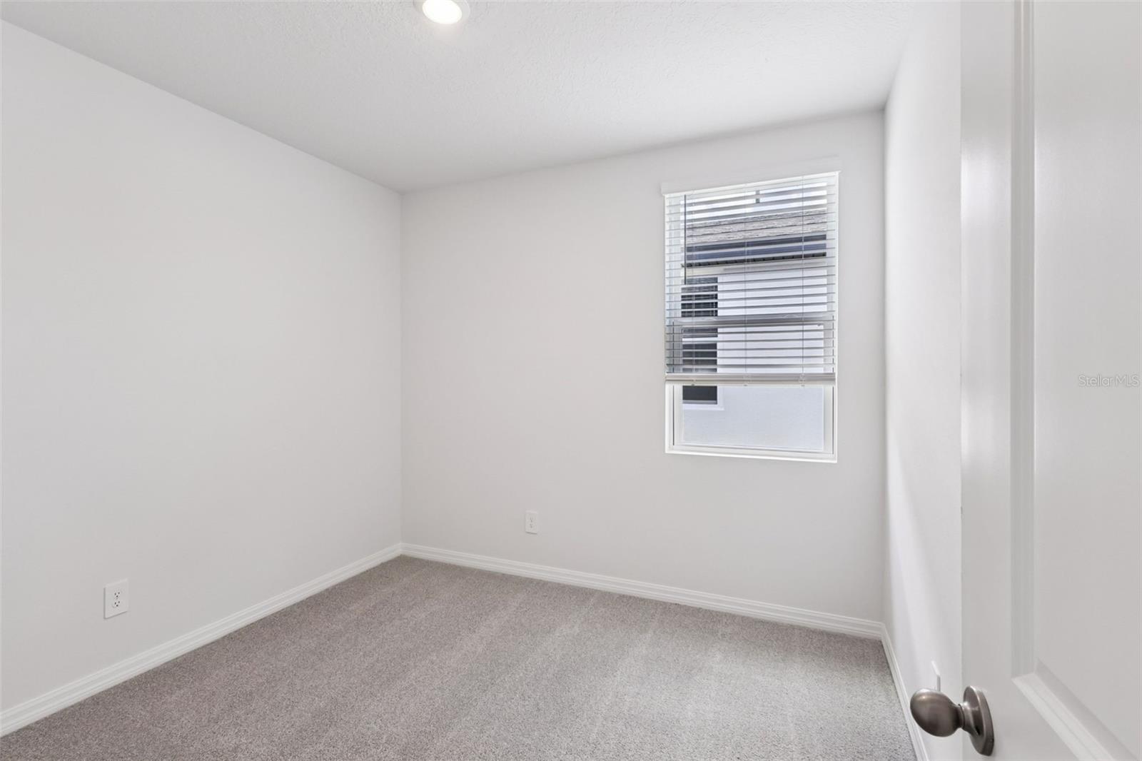 Image 16 of 28 For 5506 Clove Row