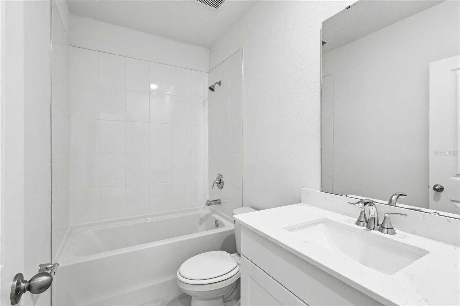 Image 18 of 28 For 5506 Clove Row