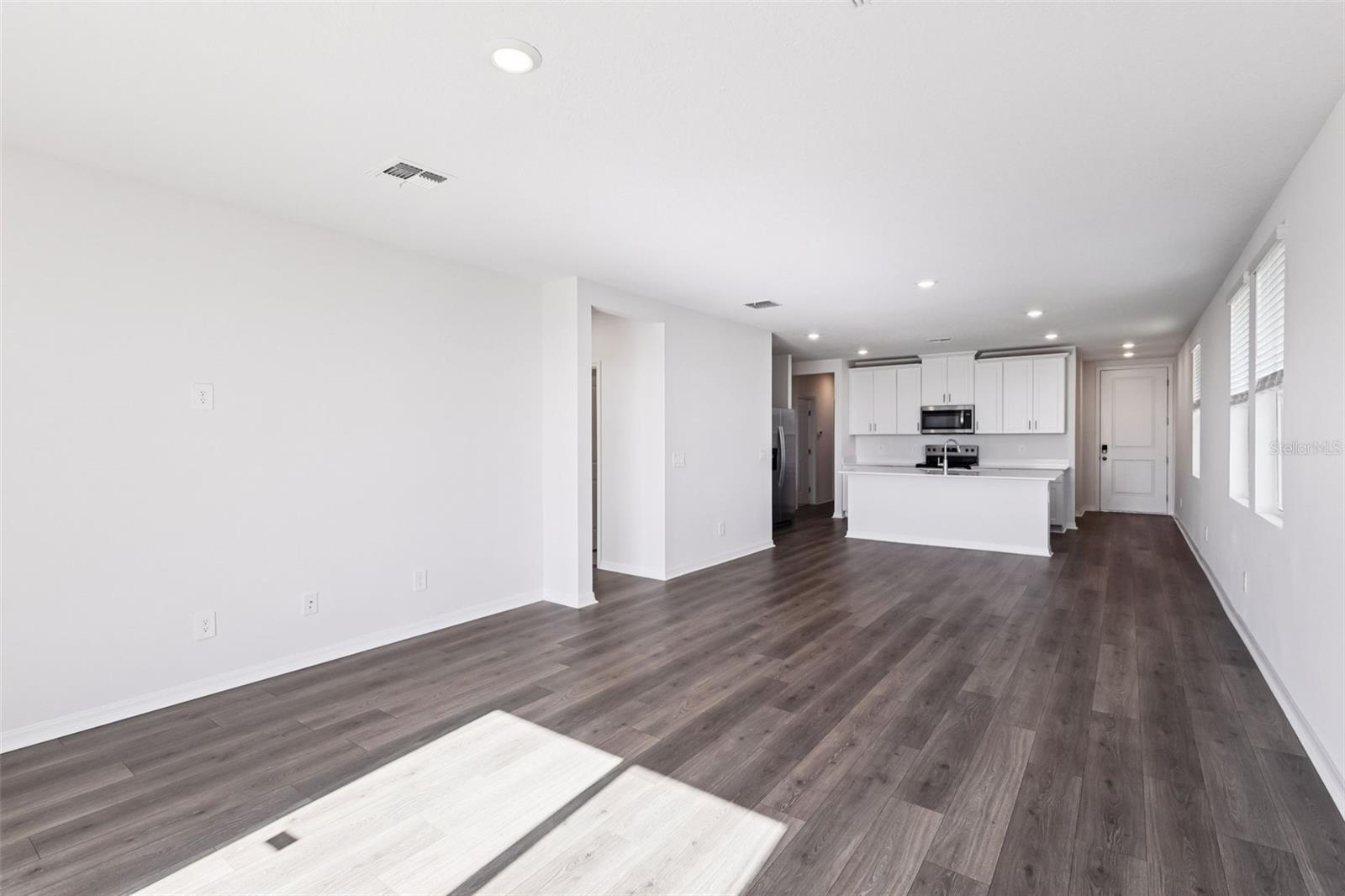 Image 6 of 28 For 5506 Clove Row