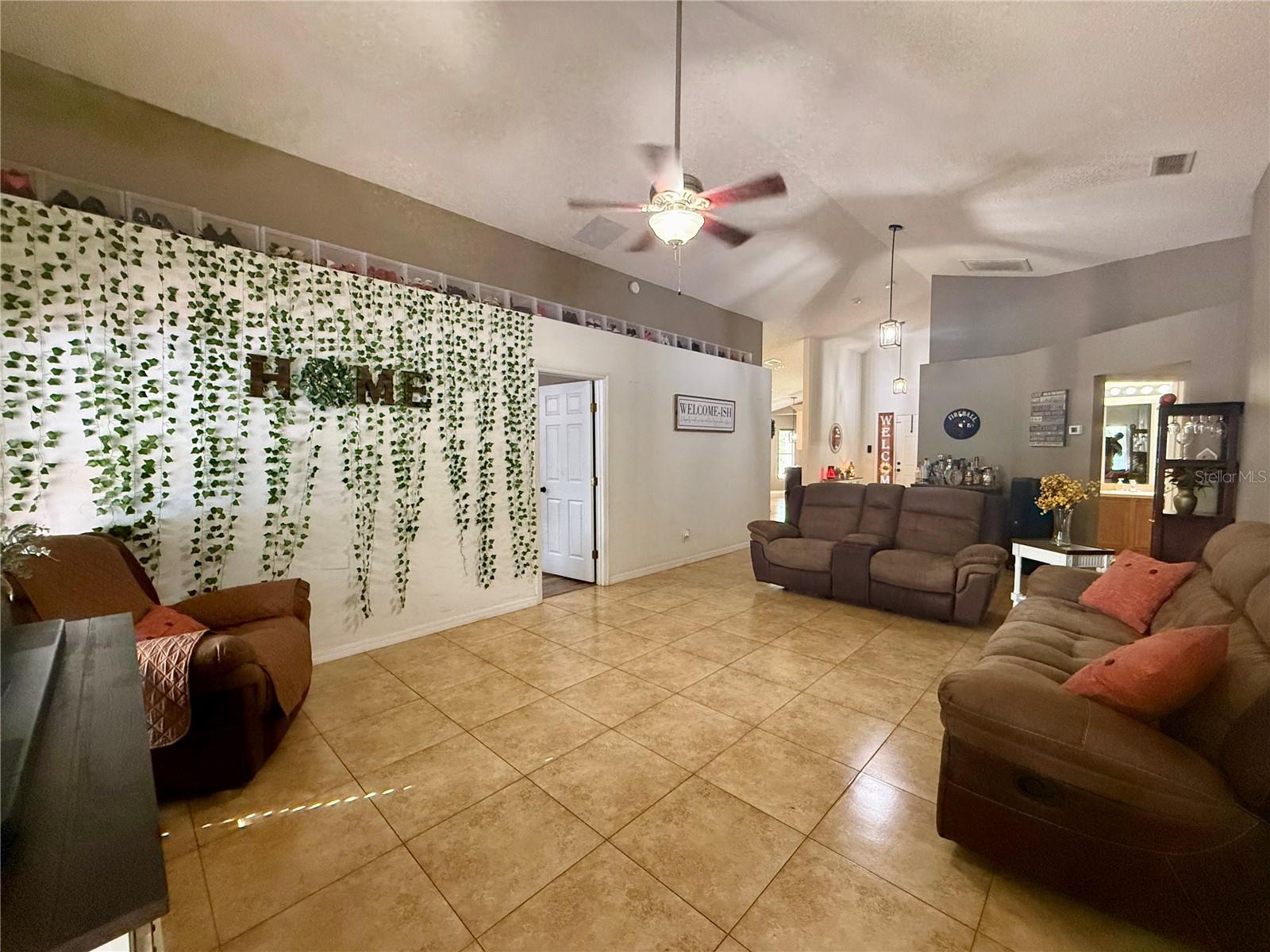 Image 10 of 22 For 712 Spring Cavern Avenue