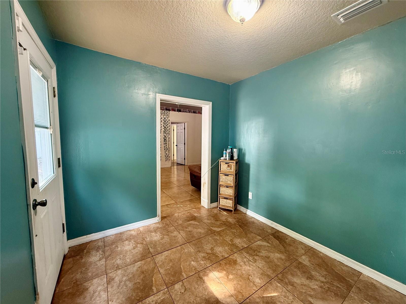 Image 12 of 22 For 712 Spring Cavern Avenue
