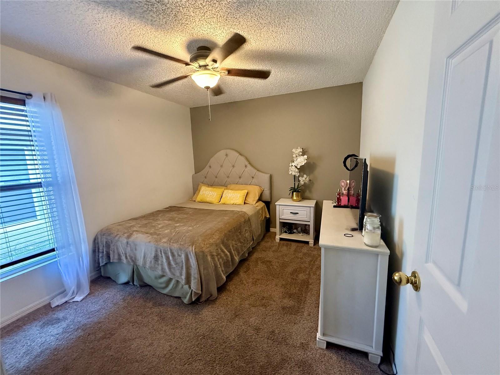 Image 15 of 22 For 712 Spring Cavern Avenue