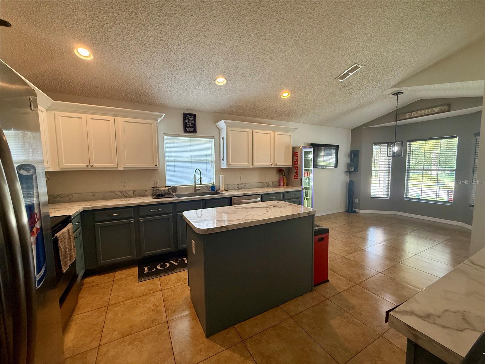 Image 6 of 22 For 712 Spring Cavern Avenue