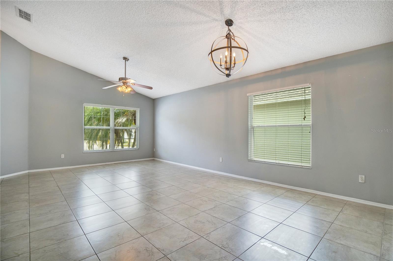Image 2 of 16 For 1918 Palmetto Pine Lane