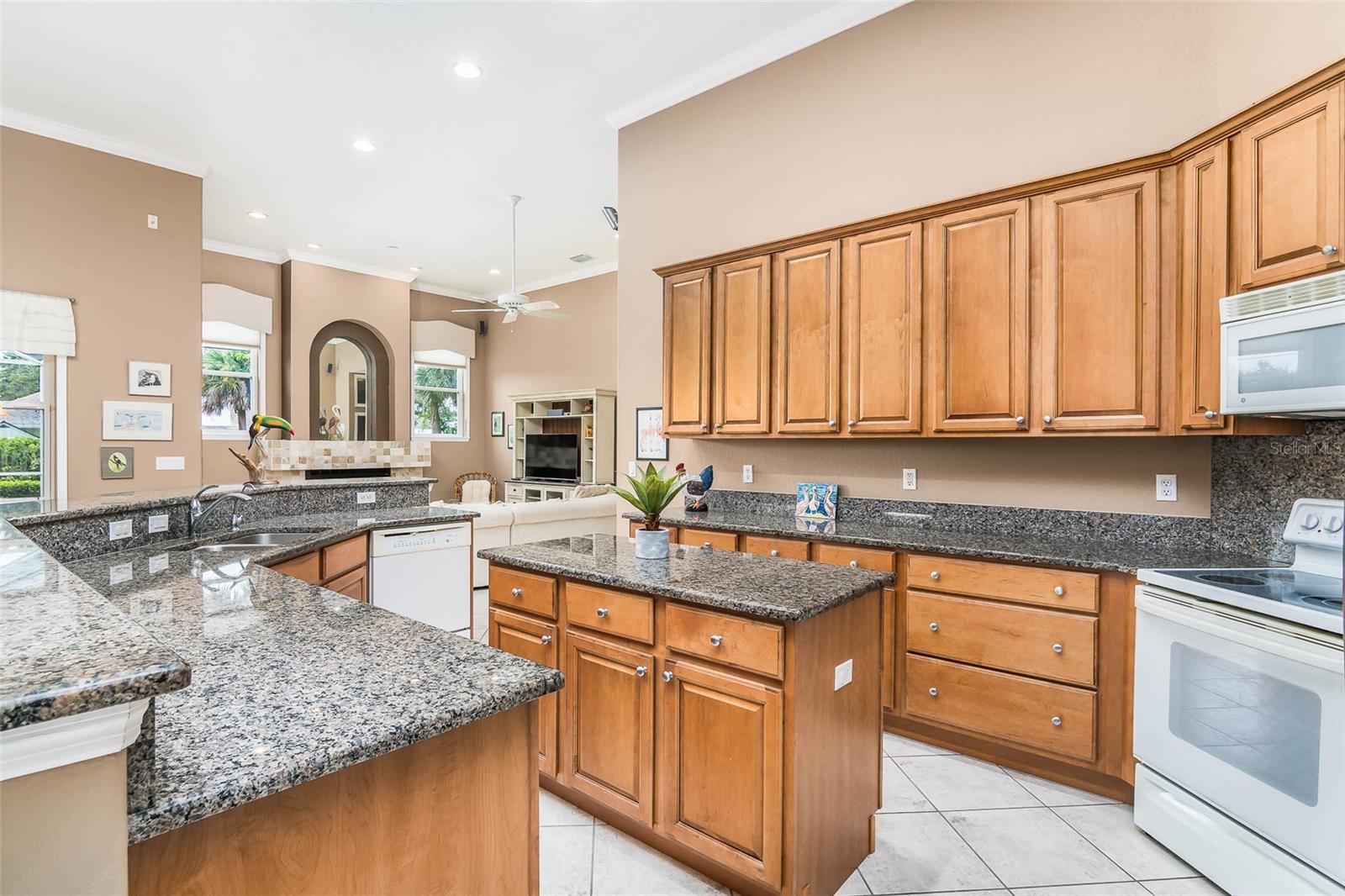 Image 12 of 50 For 47 Highland Drive