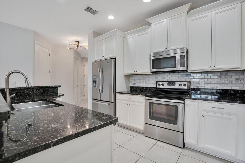 Image 4 of 40 For 10731 Belfry Circle