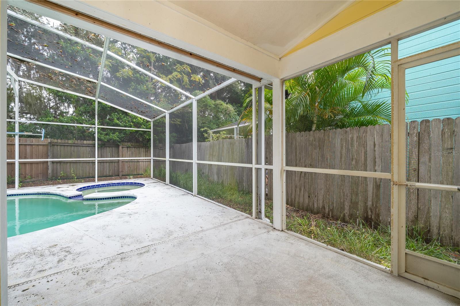 Image 22 of 27 For 5433 Bracken Court