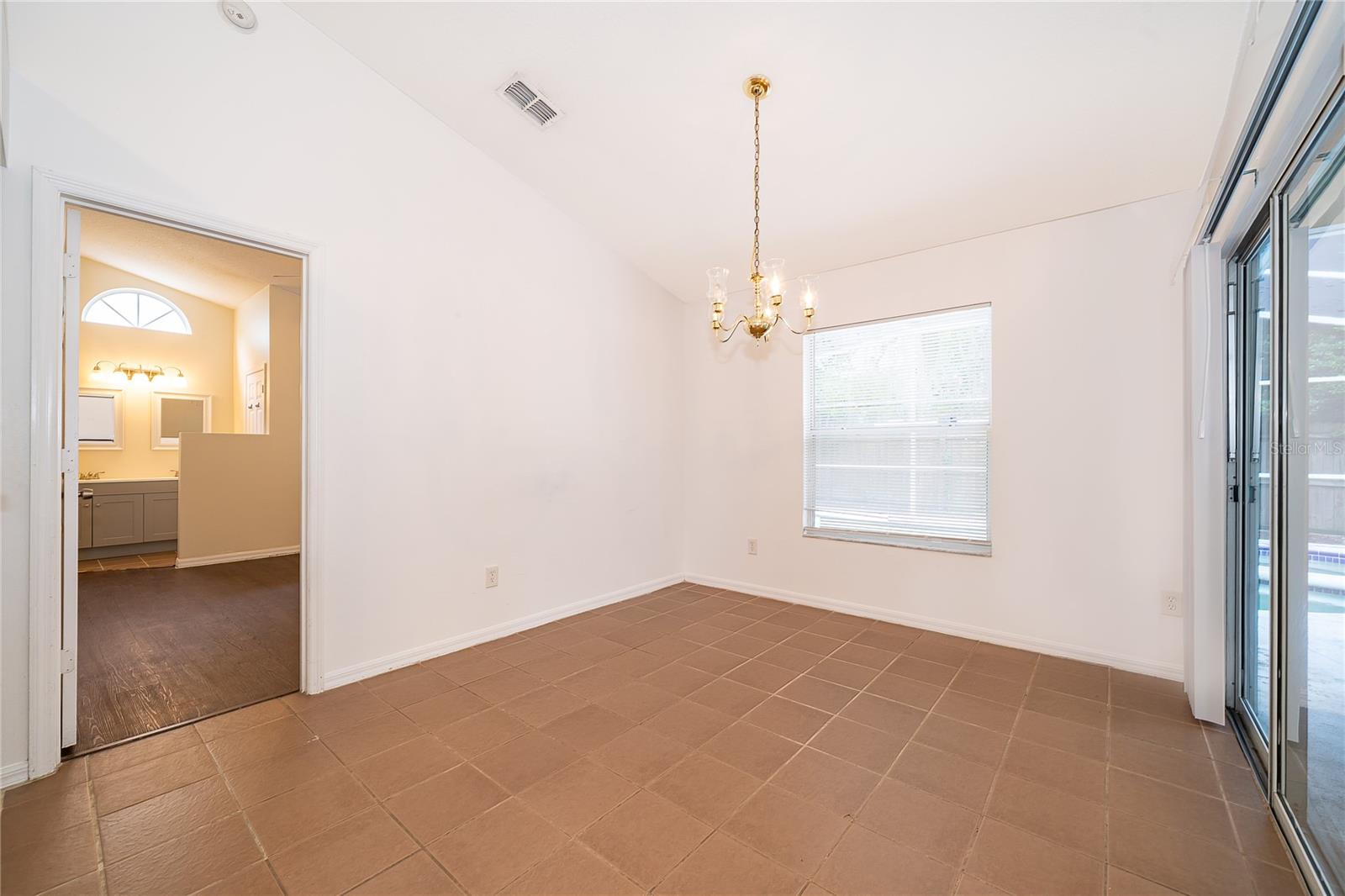 Image 8 of 27 For 5433 Bracken Court
