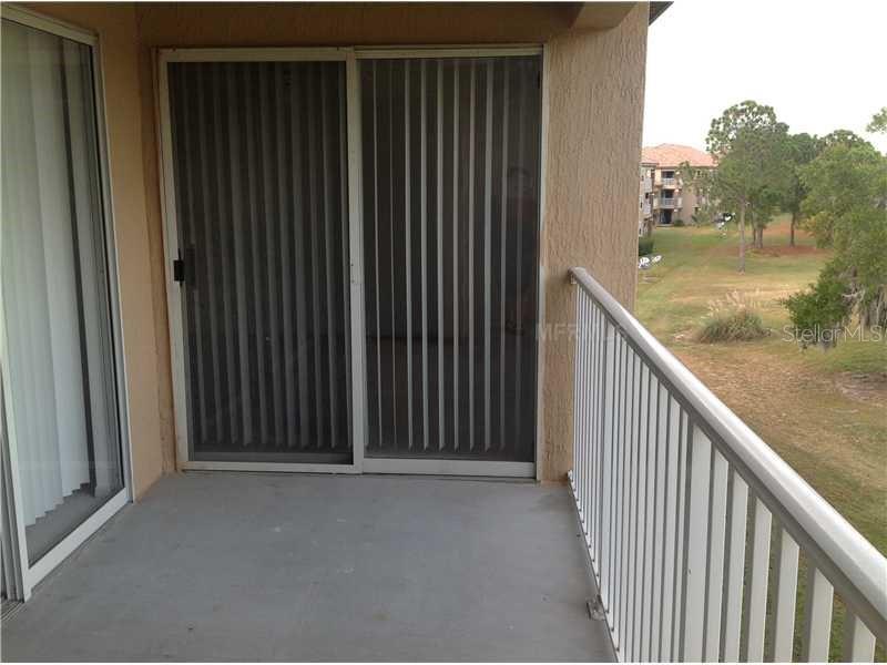 Image 13 of 16 For 14037 Fairway Island Drive 234