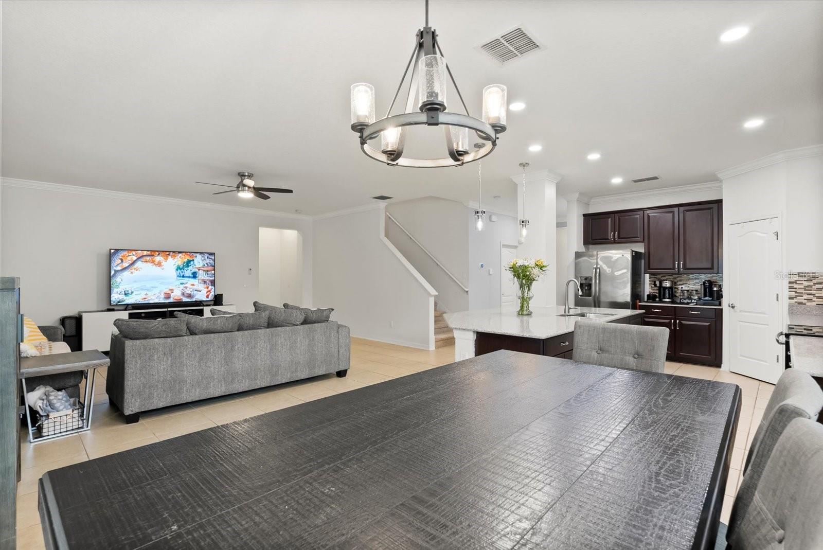 Image 7 of 38 For 5275 Pine Lily Circle