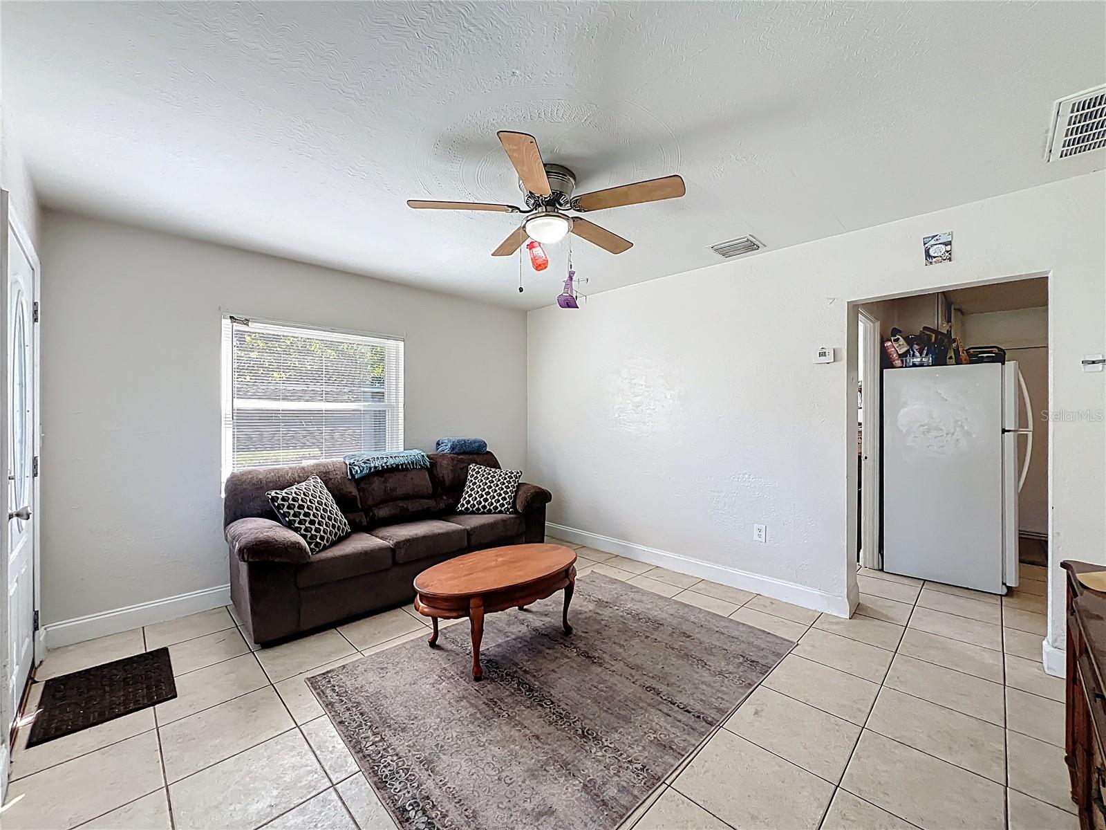 Image 23 of 40 For 742 Church Avenue 744