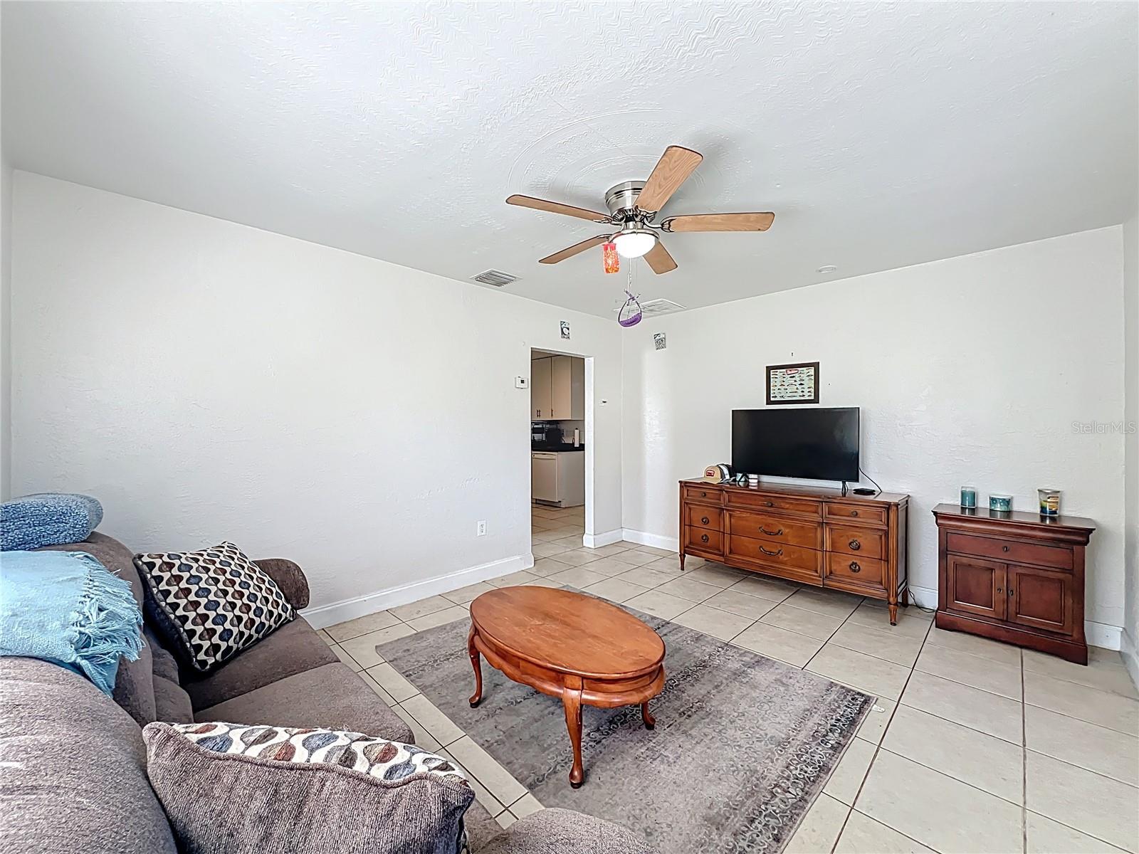 Image 25 of 40 For 742 Church Avenue 744