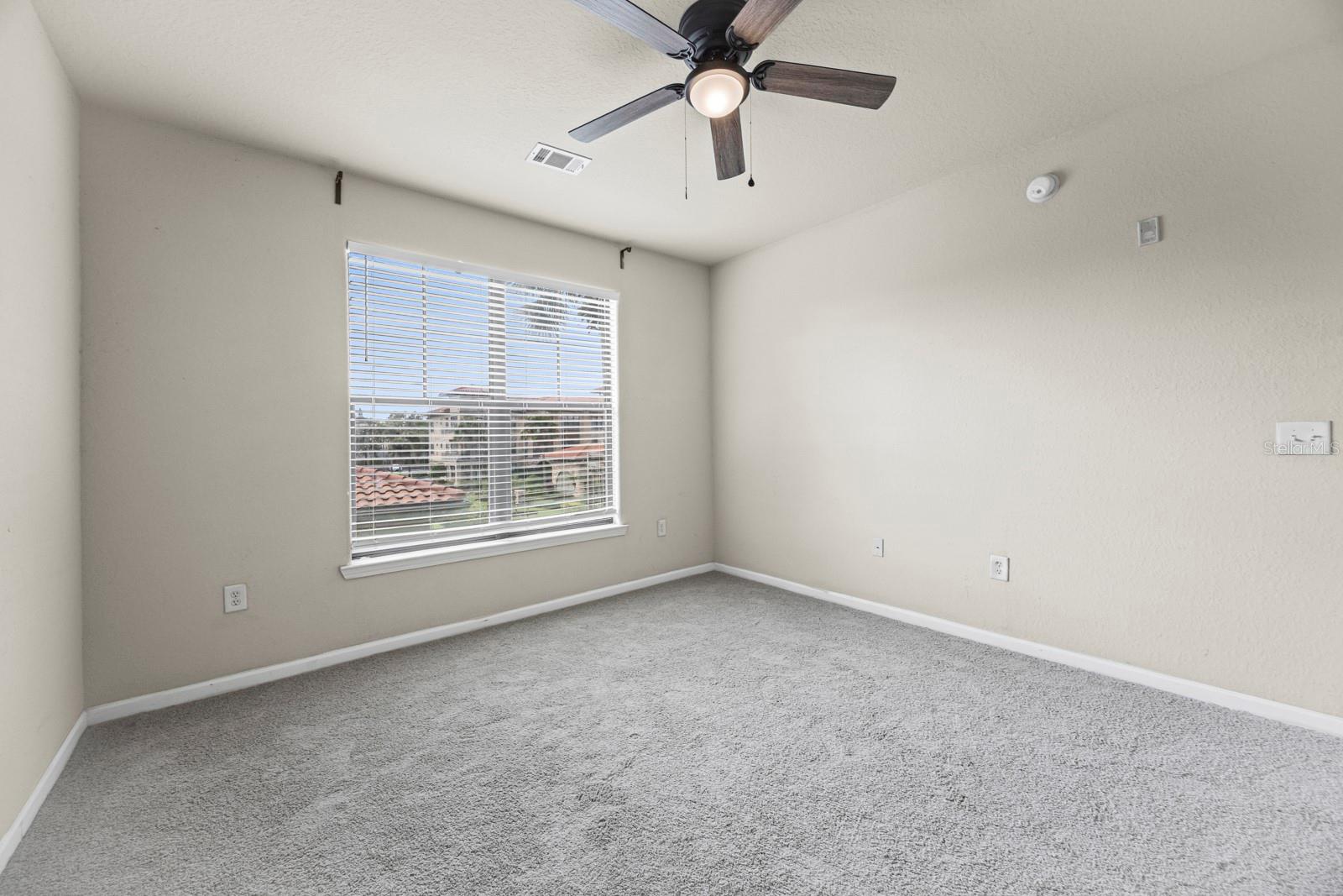 Image 14 of 27 For 903 Charo Parkway 823