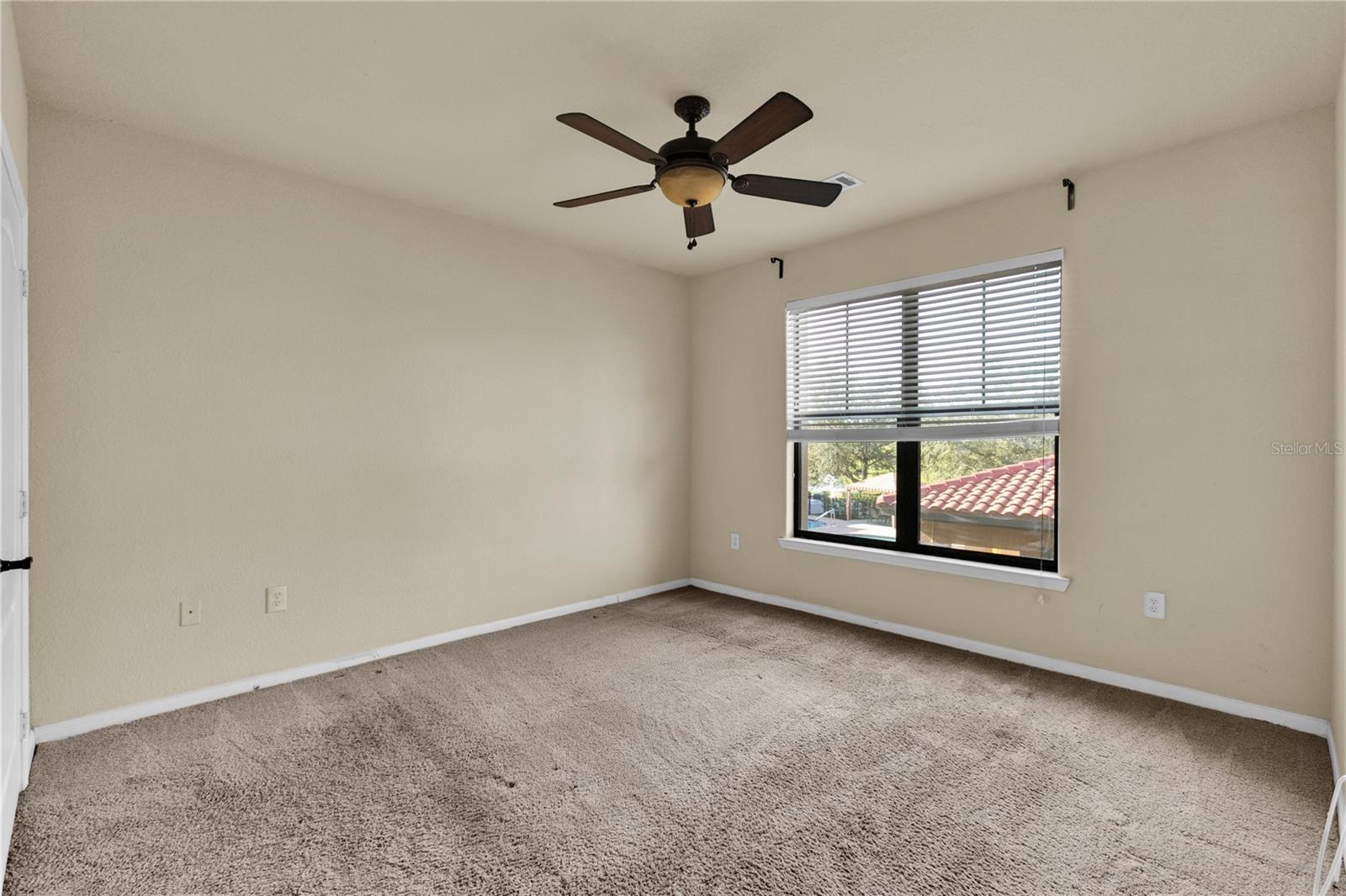 Image 6 of 27 For 903 Charo Parkway 823