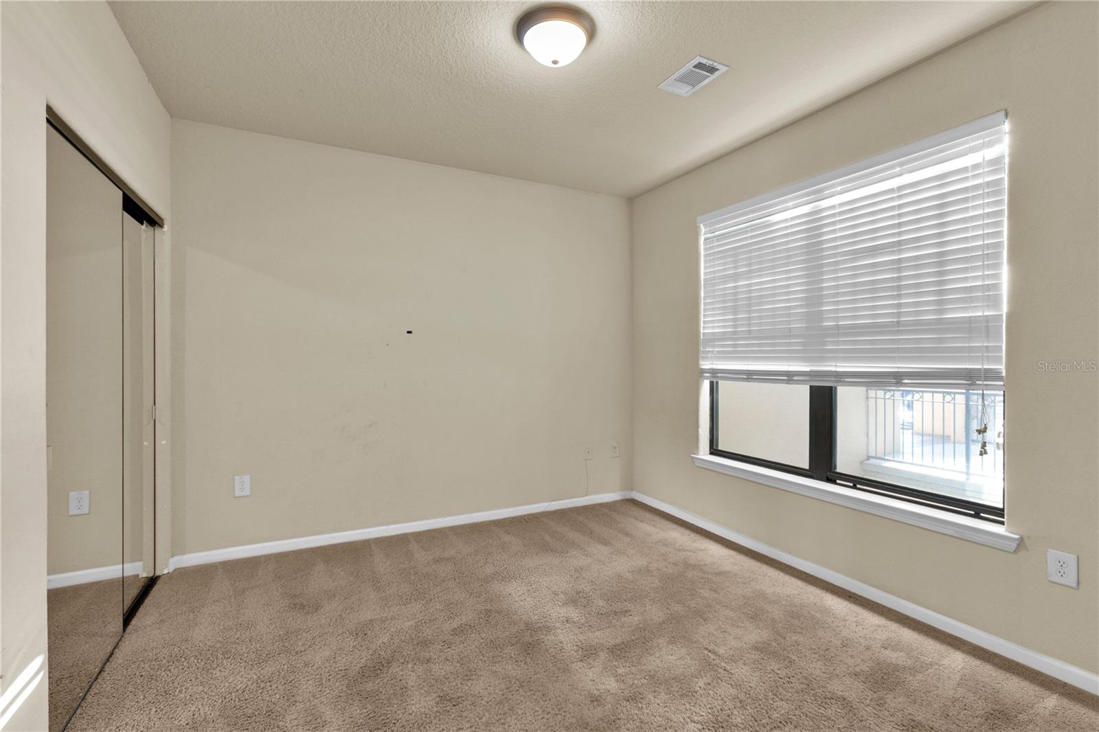 Image 8 of 27 For 903 Charo Parkway 823