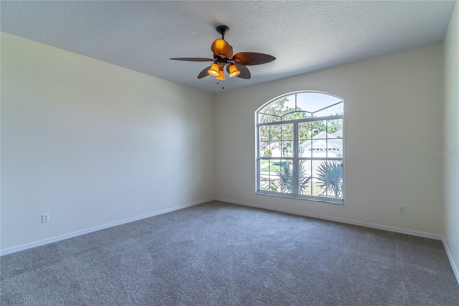 Image 23 of 33 For 1714 Golfview Drive