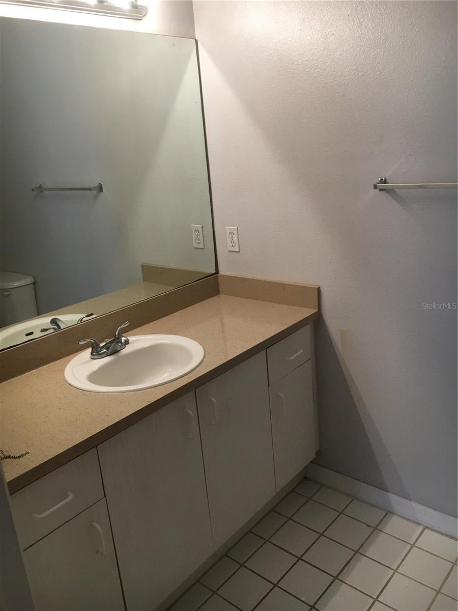 Image 15 of 15 For 533 Villa Del Sol Circle 202