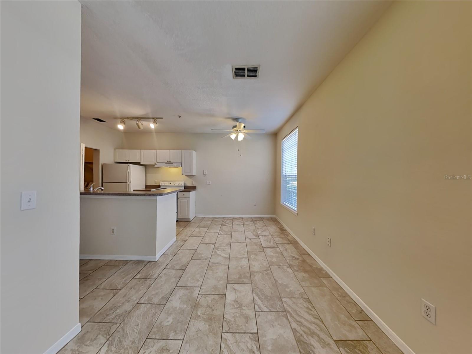 Image 2 of 13 For 832 Grand Regency Point 102