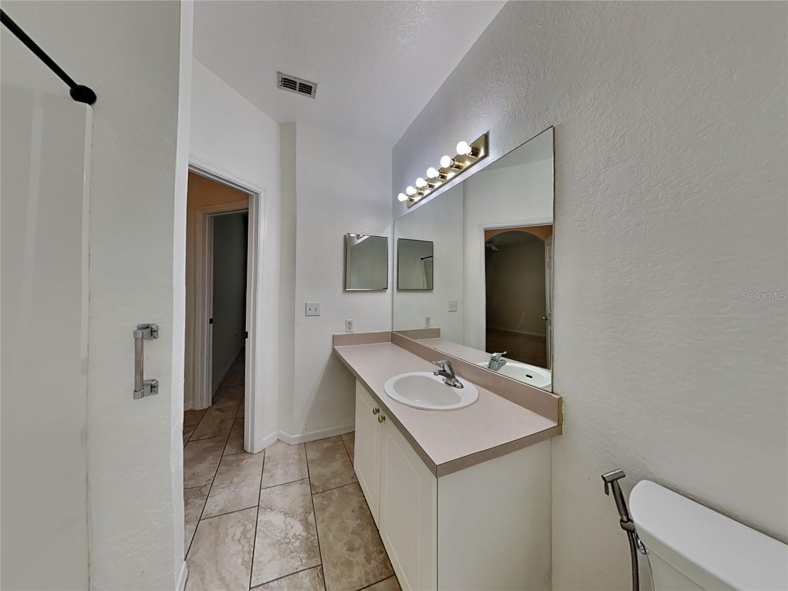 Image 6 of 13 For 832 Grand Regency Point 102