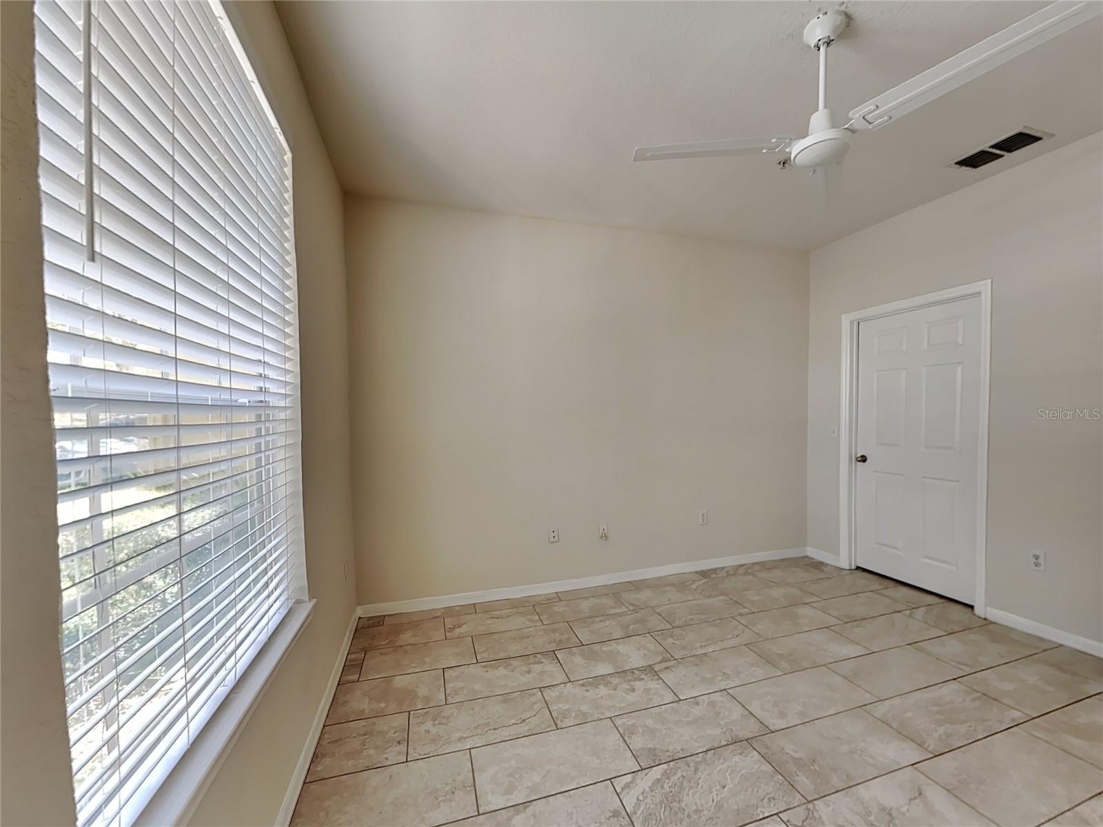 Image 8 of 13 For 832 Grand Regency Point 102