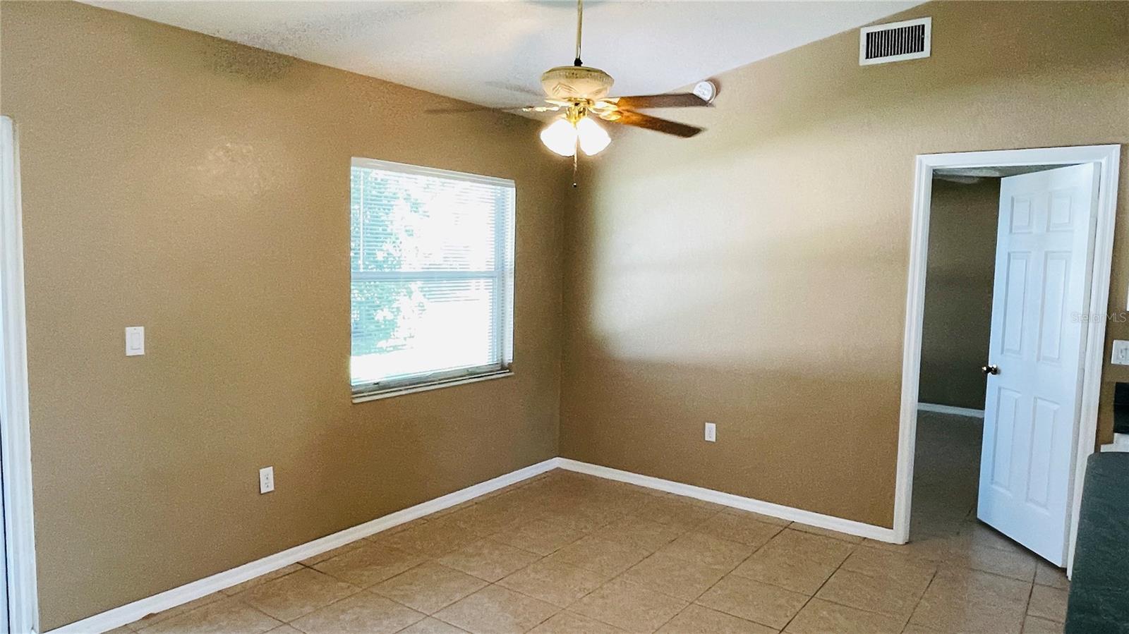 Image 11 of 31 For 620 Reflections Loop