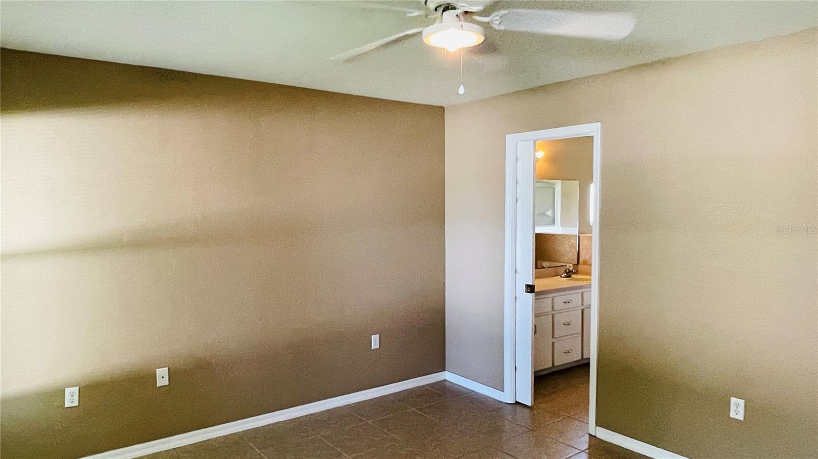 Image 17 of 31 For 620 Reflections Loop