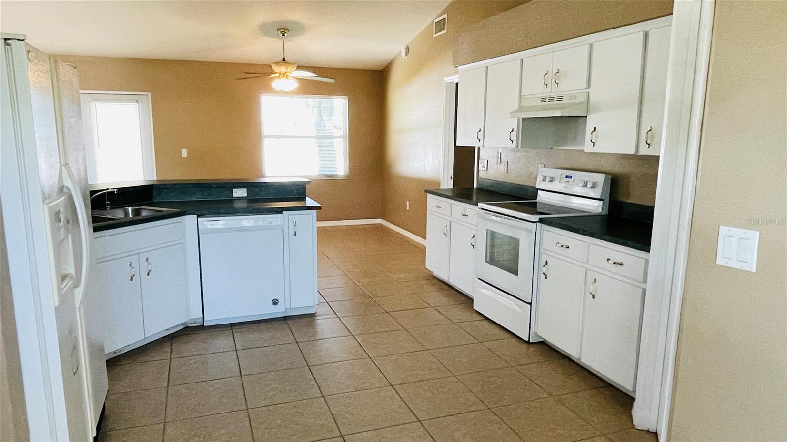 Image 6 of 31 For 620 Reflections Loop