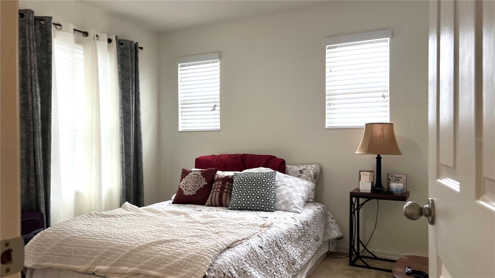 Image 44 of 54 For 2517 Interlock Drive