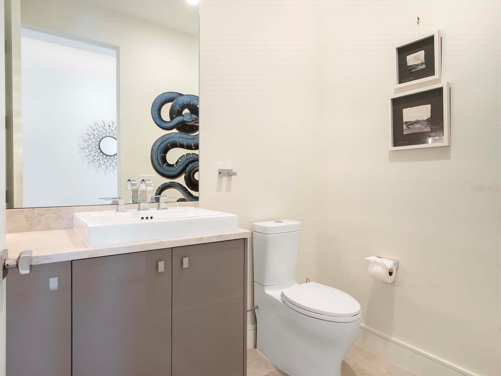 Image 11 of 52 For 9420 Thurloe Place