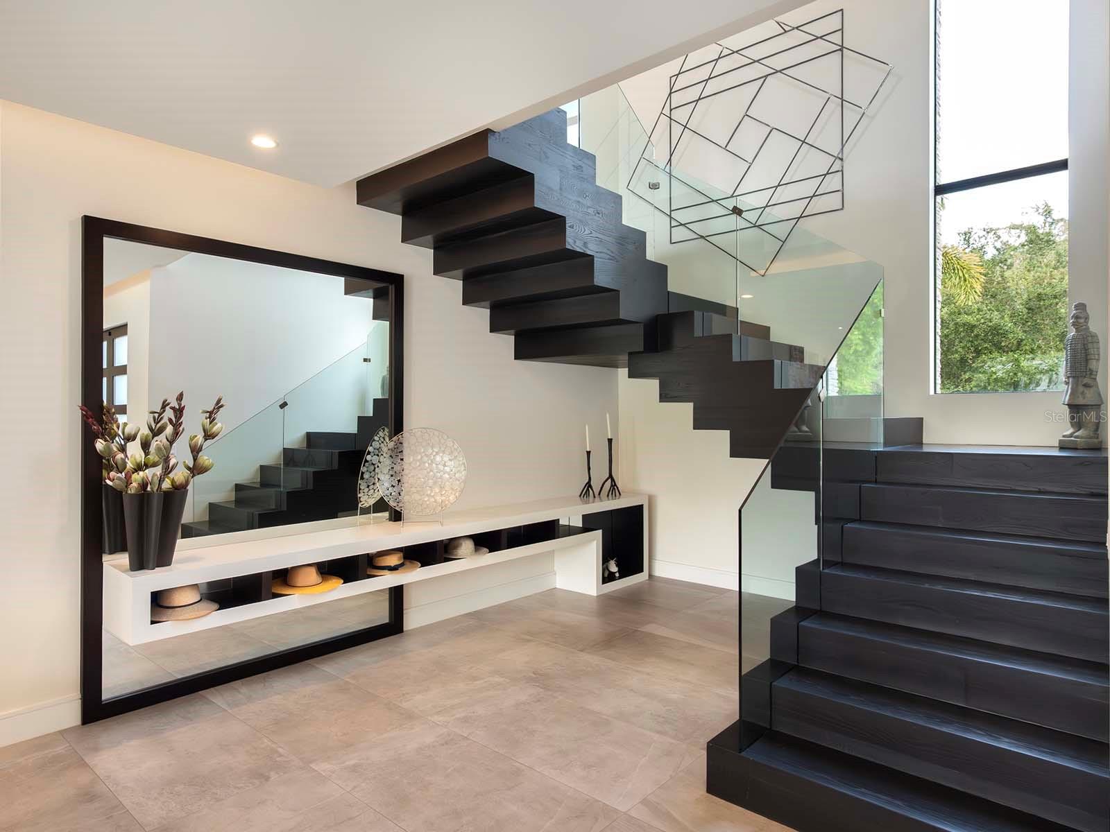 Image 12 of 52 For 9420 Thurloe Place