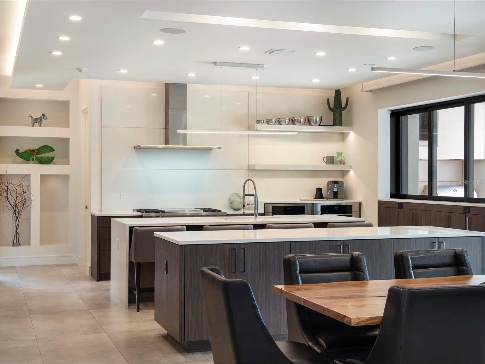 Image 16 of 52 For 9420 Thurloe Place