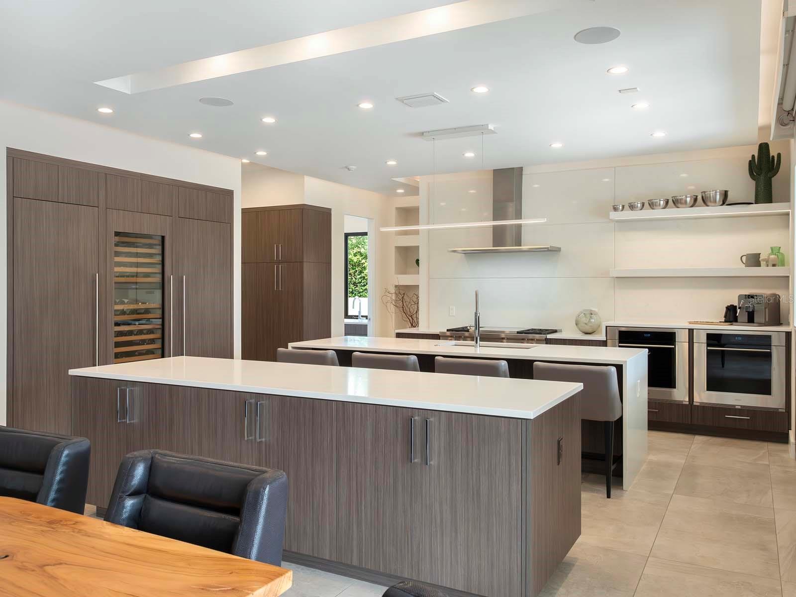 Image 19 of 52 For 9420 Thurloe Place