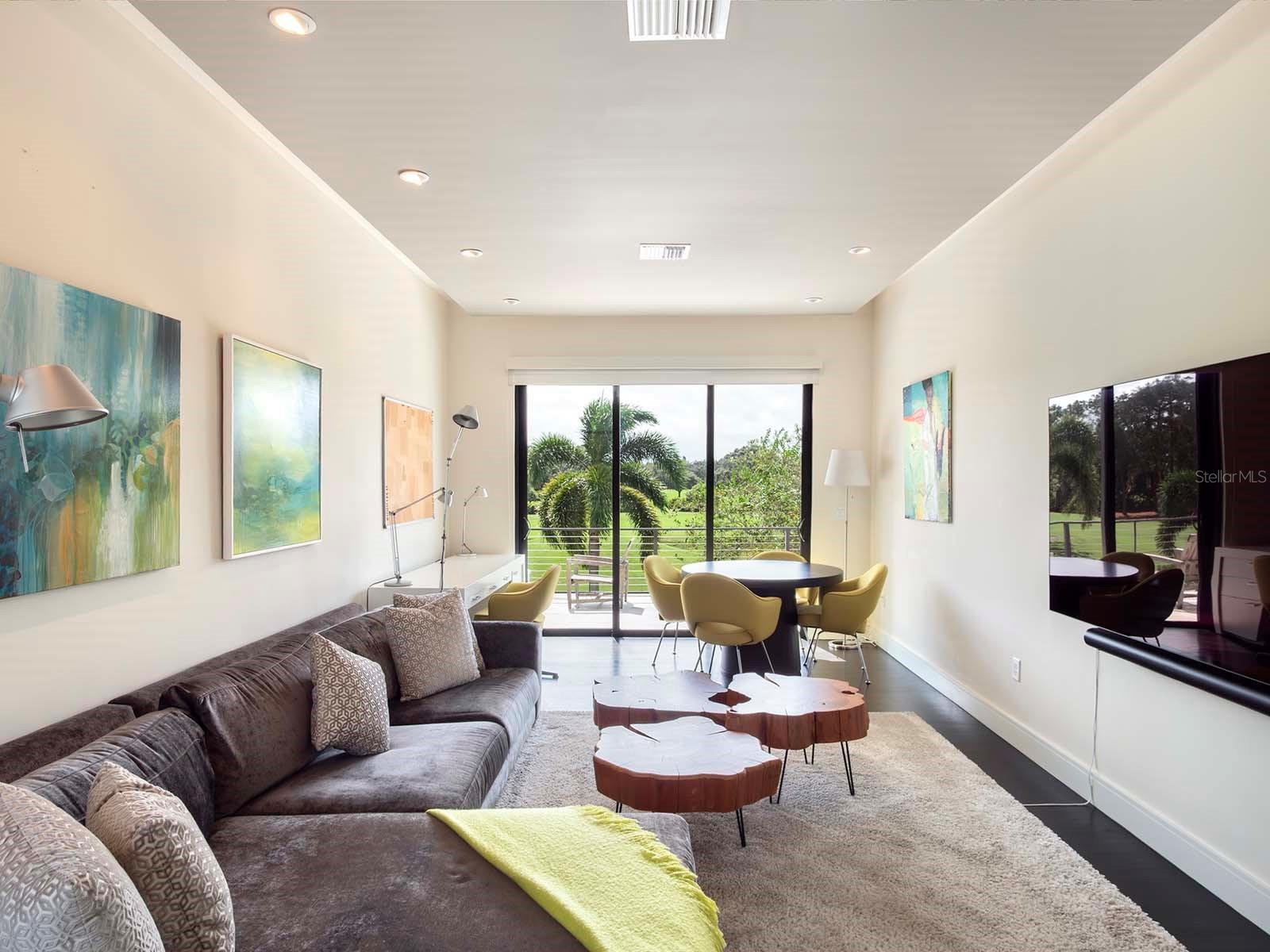 Image 24 of 52 For 9420 Thurloe Place