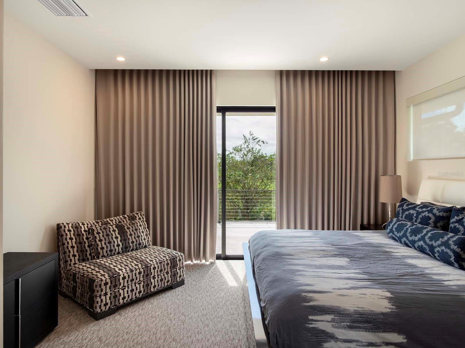 Image 26 of 52 For 9420 Thurloe Place