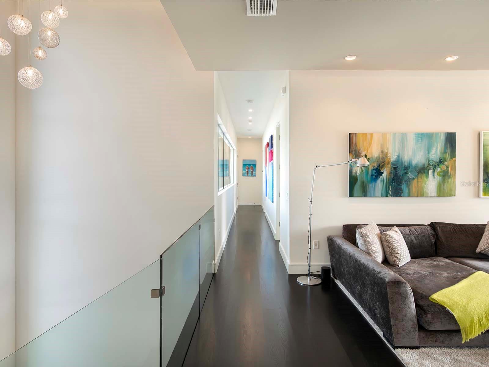 Image 29 of 52 For 9420 Thurloe Place