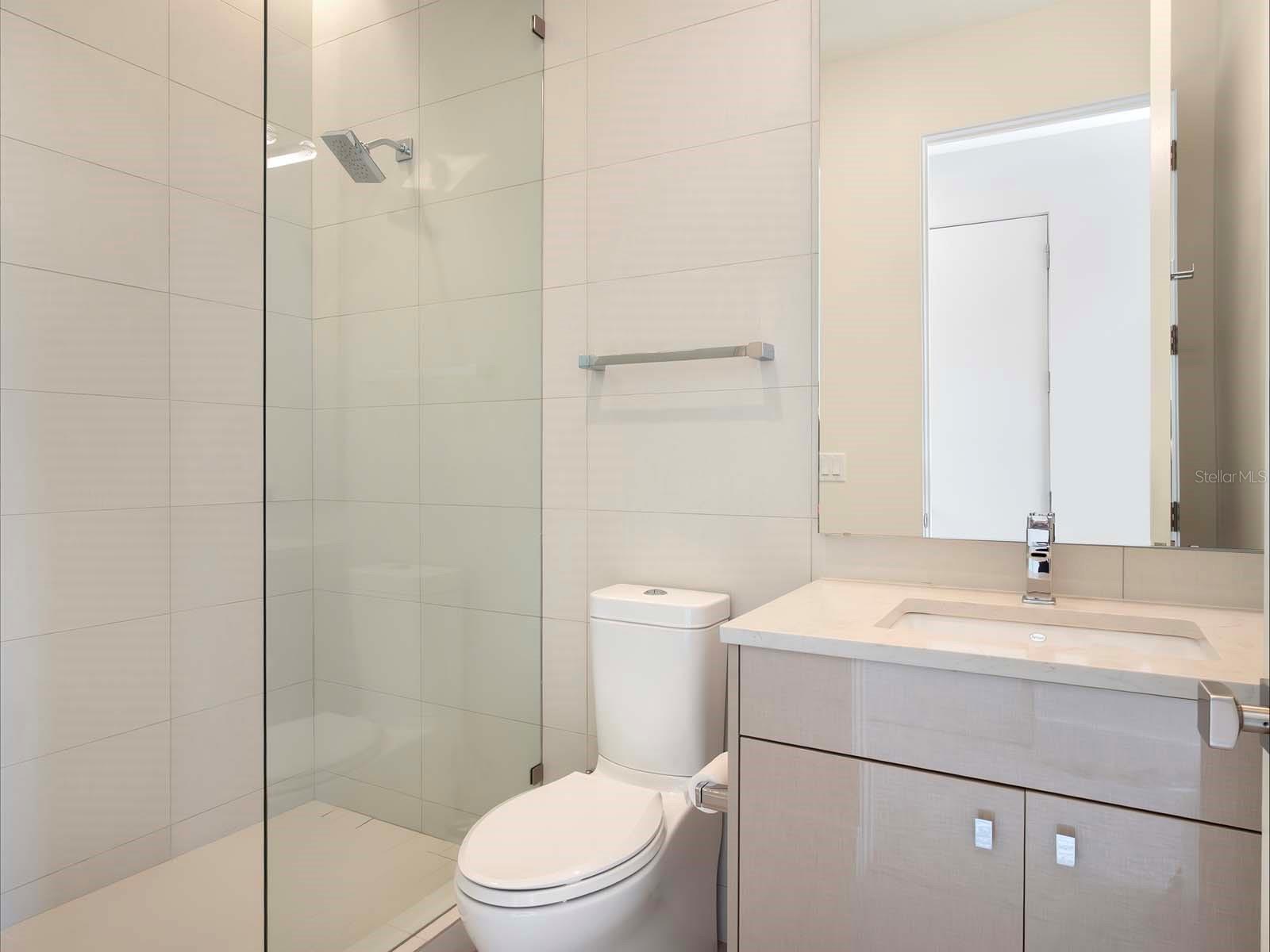 Image 31 of 52 For 9420 Thurloe Place