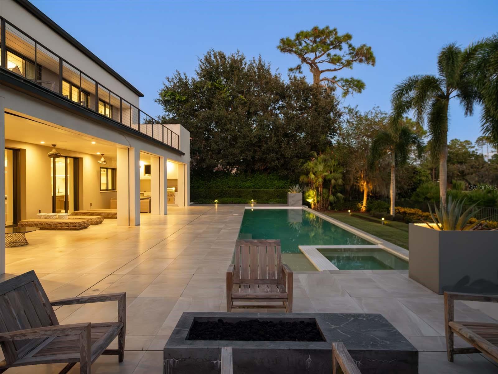 Image 41 of 52 For 9420 Thurloe Place