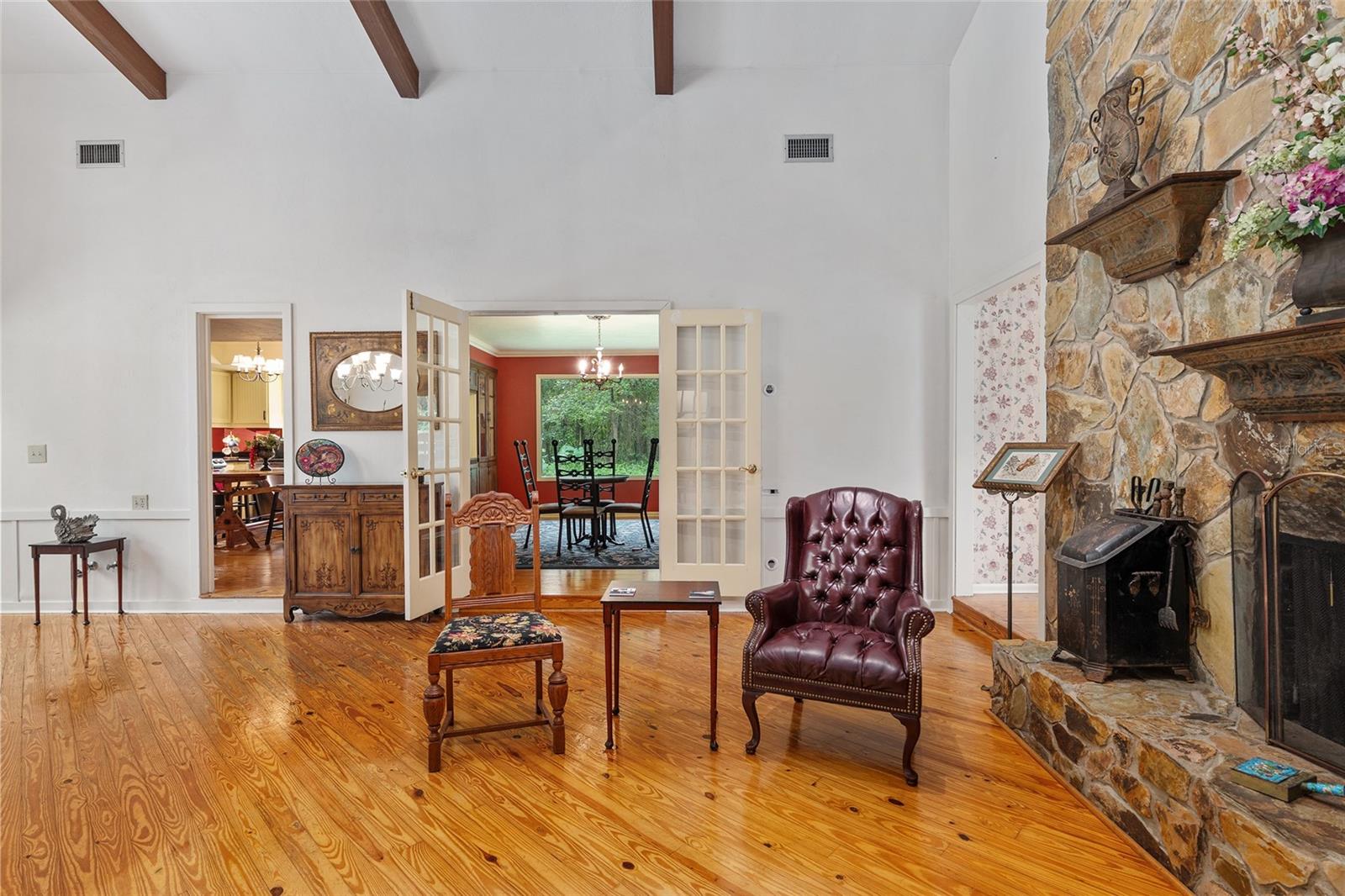 Image 11 of 77 For 11427 10th Terrace