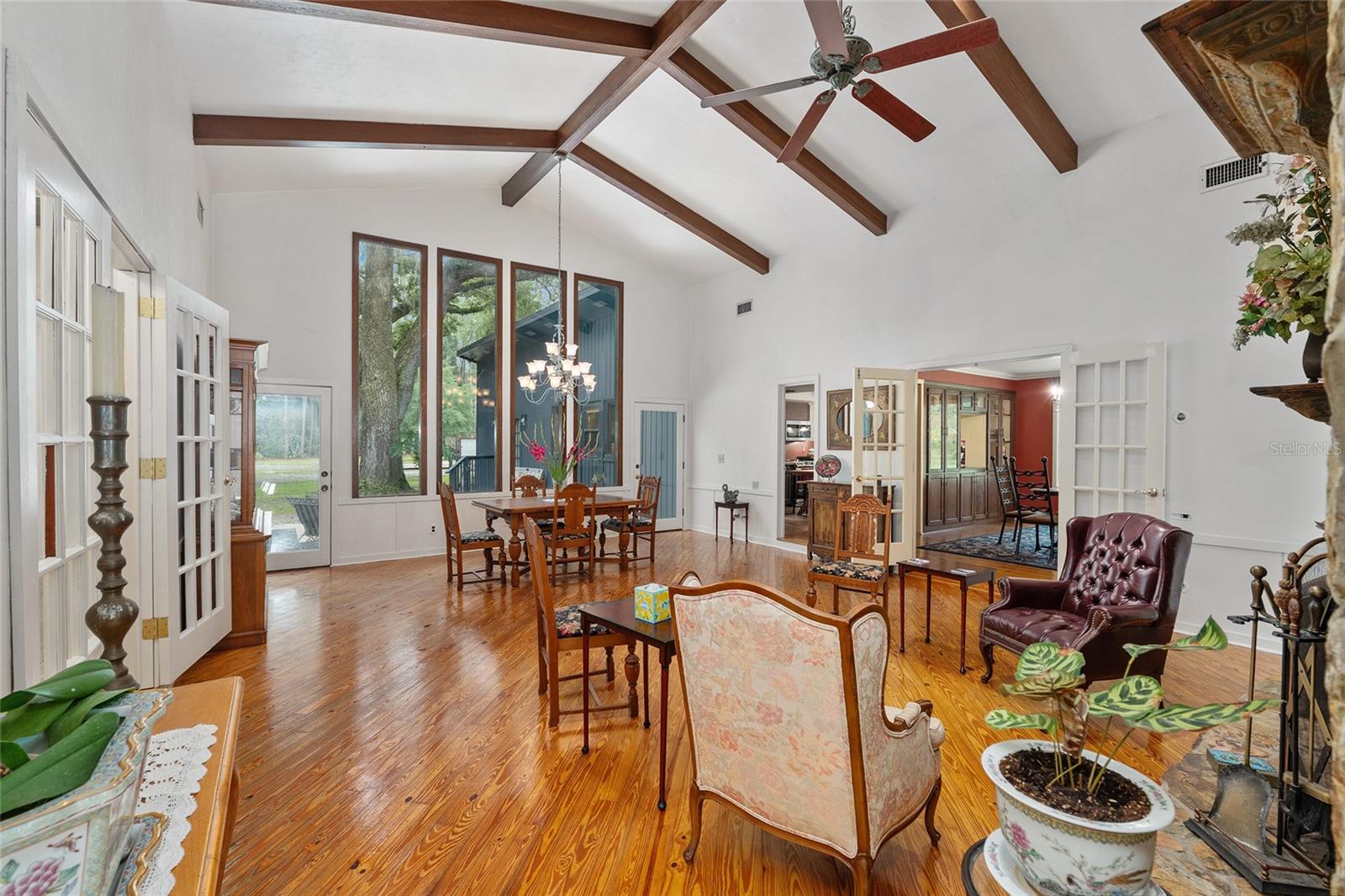 Image 17 of 77 For 11427 10th Terrace