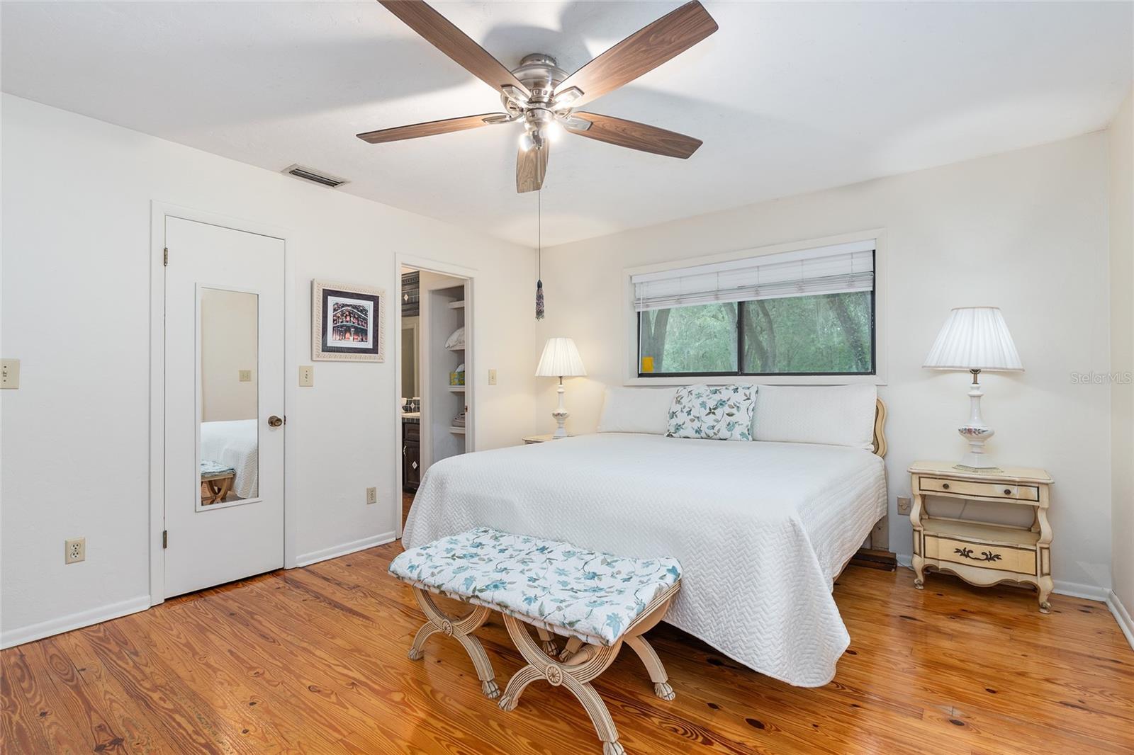 Image 45 of 77 For 11427 10th Terrace