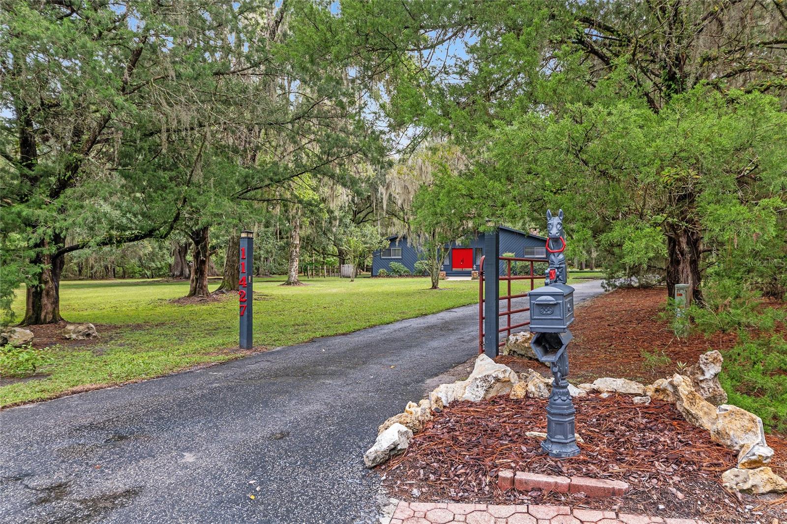 Image 61 of 77 For 11427 10th Terrace