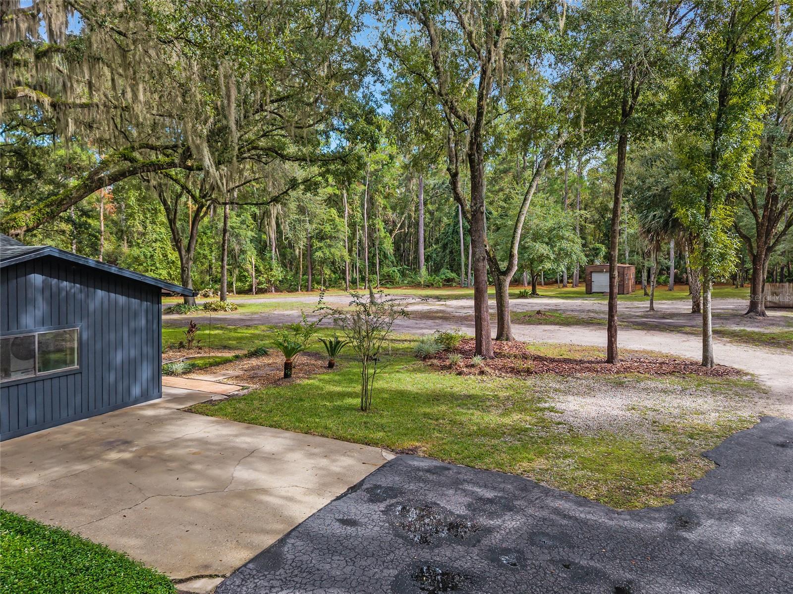 Image 63 of 77 For 11427 10th Terrace