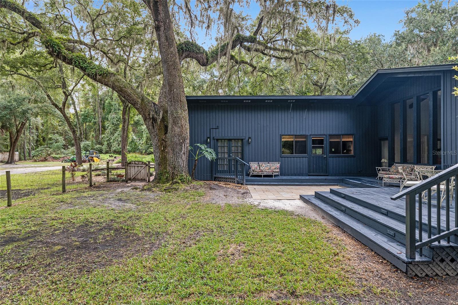 Image 70 of 77 For 11427 10th Terrace