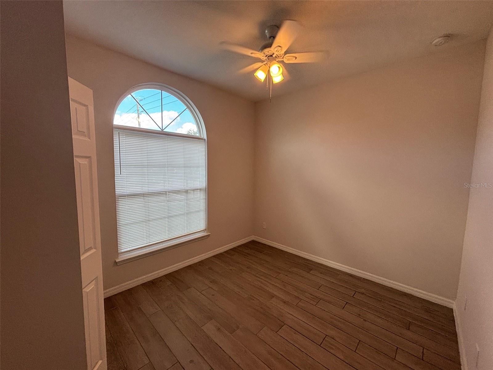 Image 10 of 13 For 4600 Via Veneto Court