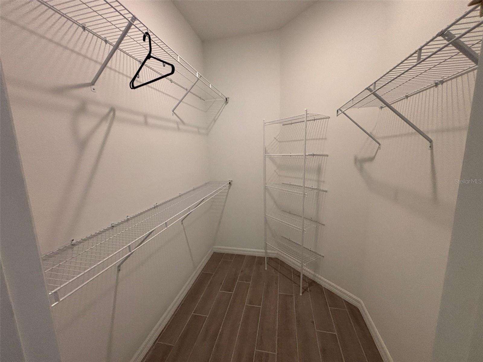 Image 9 of 13 For 4600 Via Veneto Court